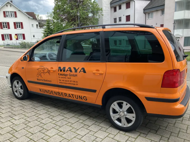 MAYA Umzüge – Vollfolierung